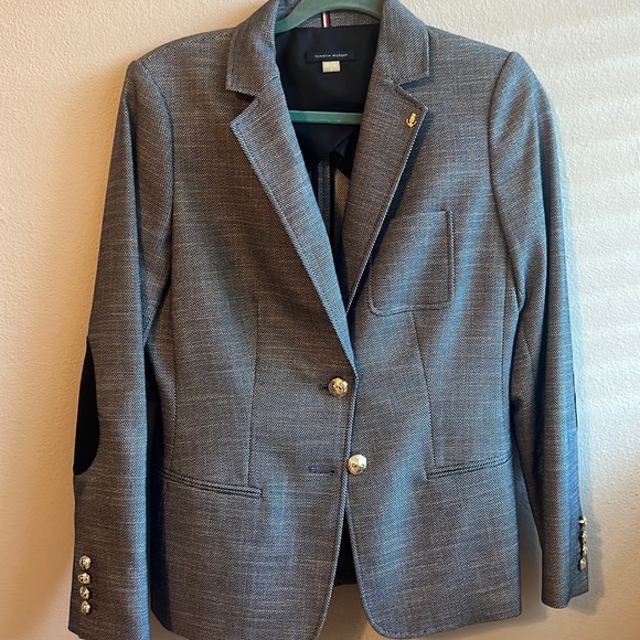 Blazer - Picture 1 of 1